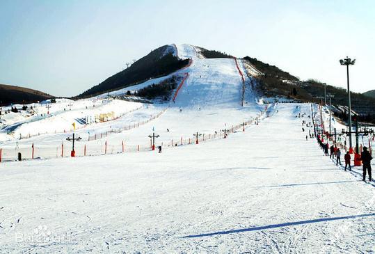 漁陽(yáng)國(guó)際滑雪場(chǎng)租車(chē)價(jià)格.指南.攻略